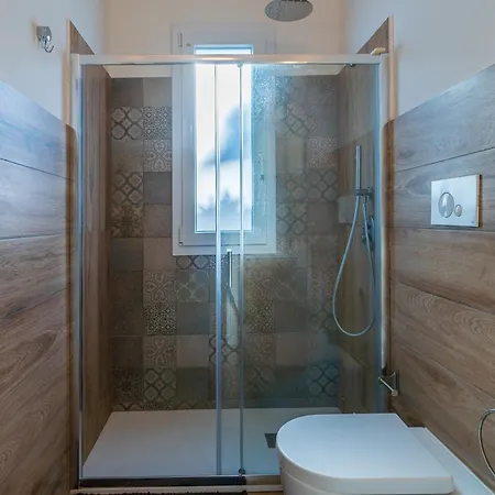 Gioia 400m From The Szirakúza